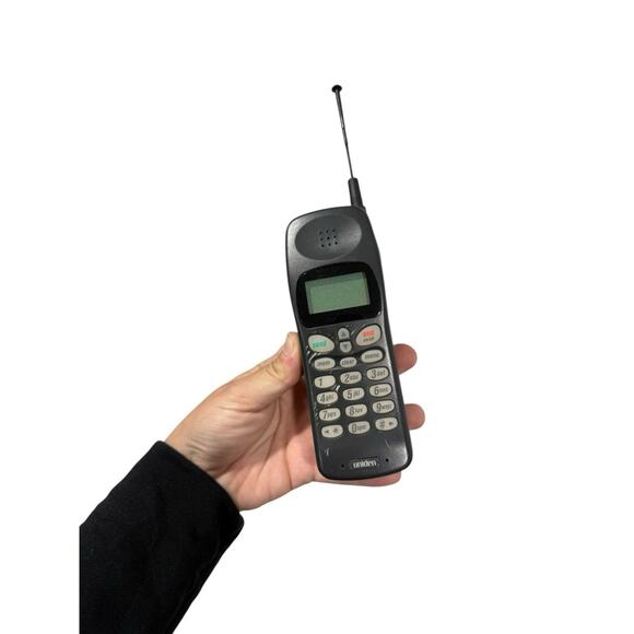 Uniden PCD2000 Vintage Cell Phone For Parts Display Prop Movie Show - Picture 1 of 5